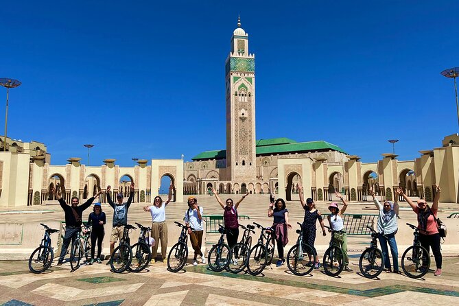11 Km Guided Bike Tour in Lively Casablanca - Place des Nations Unies and the Old Medina