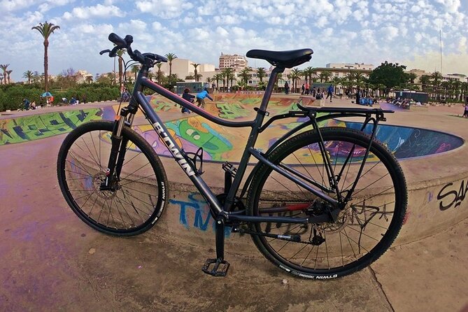 11 Km Guided Bike Tour in Lively Casablanca - La Sqala, Moroccan breakfast, and a fortress by the port