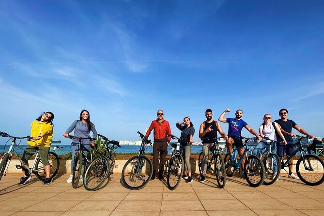 11 Km Guided Bike Tour in Lively Casablanca - Palm-lined boulevards and Parc de la Ligue Arabe