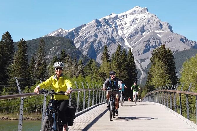 2-Hour Guided Banff Townsite e-Bike Explorer - Surprise Corner and the Banff Springs Hotel