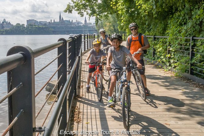 2-Hour Ottawa Express City Bike Tour - New Edinburgh and the view at Rideau Falls
