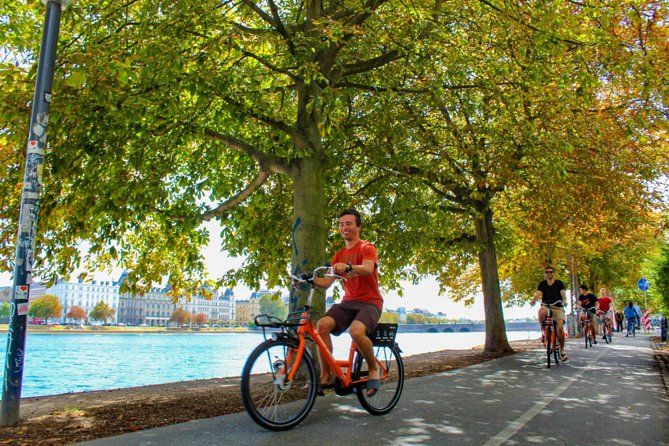 3-hour Copenhagen City Highlights Bike Tour - Holbergsgade to Nyhavn’s harbor front