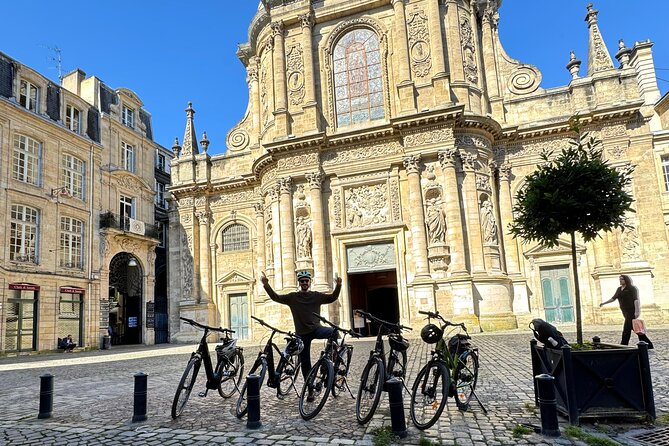 3-Hour E-Bike Immersive Tour of Bordeaux - English Tour - Starting on Rue Dumaine With an Easy E-Bike