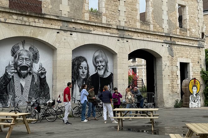 3-Hour E-Bike Immersive Tour of Bordeaux - English Tour - Quai des Chartrons and the Return Through Old Bordeaux