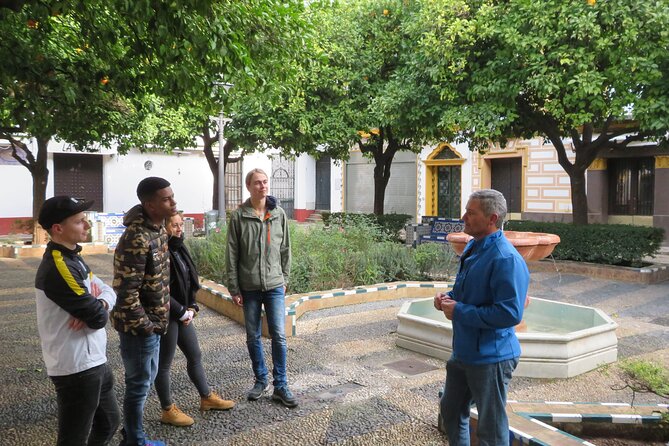 3-hour Guided Bike Tour along the Highlights of Seville - The Longer Ride to the Cartuja Monastery