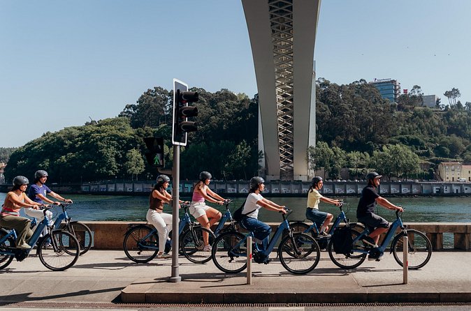 3-Hour Porto Highlights on a Electric Bike Guided Tour - What the $53.21 price really buys you