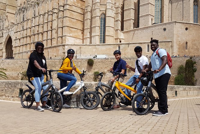 3 Hours E-Bike Tour in Palma - The climb to Bellver Castle