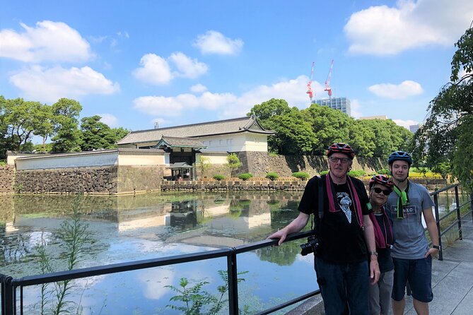 3h Tokyo E-Bike Tour: Hidden Gems, and Local Life with guide - Guides, group size, and the human side of the ride