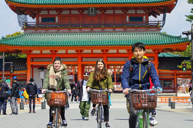 4.5-Hour Kyoto Bike Tour with Lunch and UNESCO Zen Temples - What this Kyoto bike tour does well