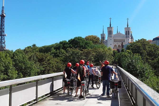 4h Complete Lyon Experience: E-Bike, Food Tasting & Old Town Walk - Timing, group size, and value at $96.79