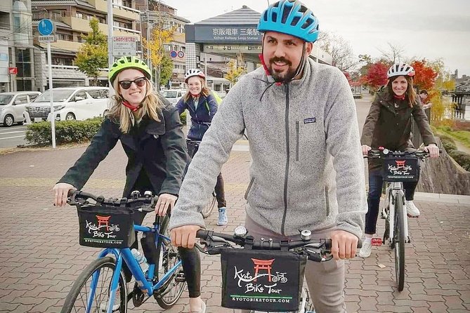 5 Top Highlights of Kyoto Full Day Bike Tour (E-bike option) - Walking Through Fushimi Inari’s Red Torii Gates