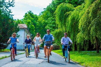 7 BEST VIEWS – PRAGUE eBIKE TOUR