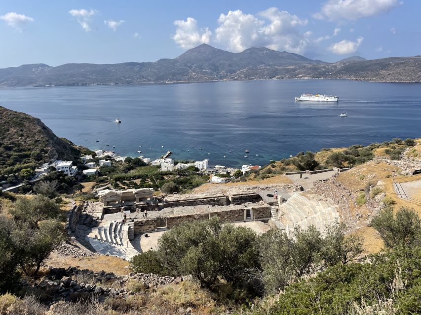 Adamas: Milos Highlights Tour on an Electric Bike - Key points at a glance
