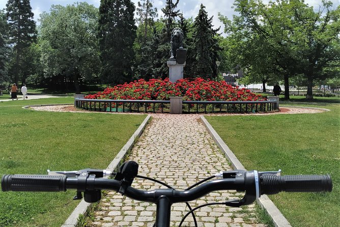 Adventure bike tours in Sofia - What the guide adds to the experience