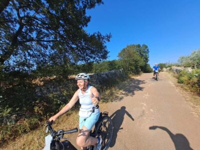 Alberobello: Guided e-bike tour + mill & donkey farm