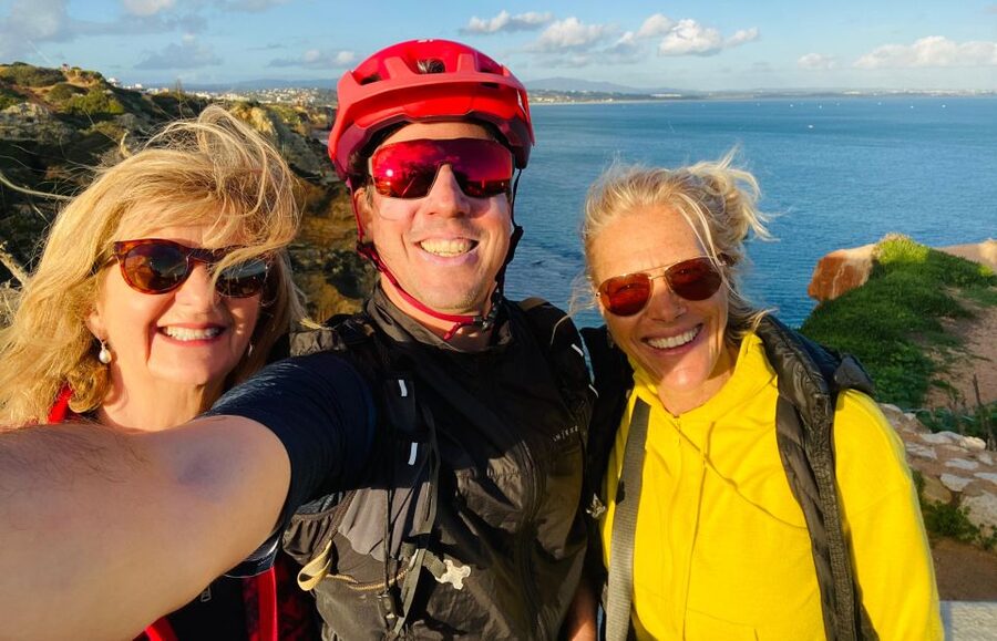 Algarve: Lagos Sightseeing guided Tour with e-bikes - Who should book this experience?