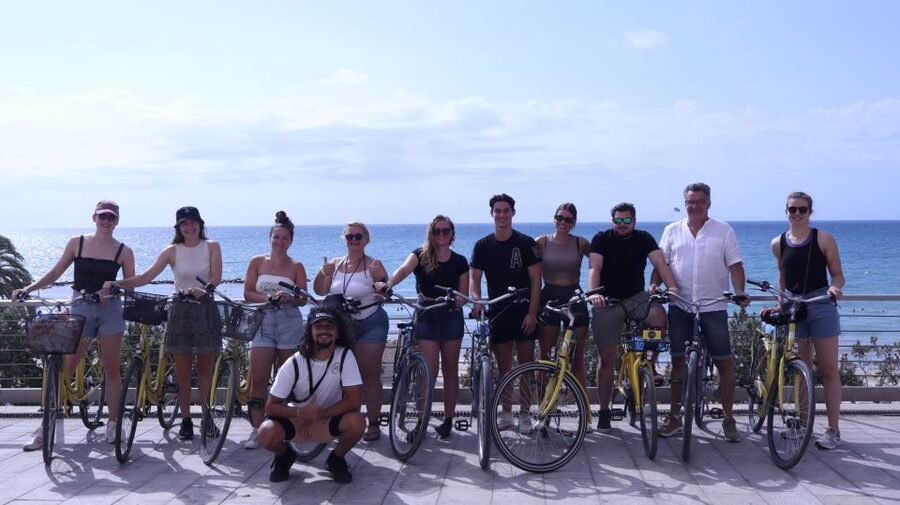 Alicante: City and Beach Bike Tour - Surprise tastings and the final drink