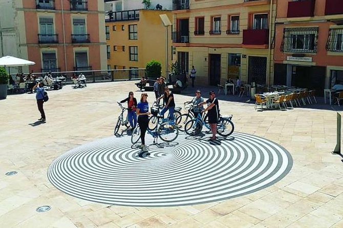 Alicante Private Bike Tour (min 2p) MEDIUM CYCLE LEVEL REQUIRED - Into the Newer Part of the City