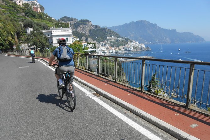 Amalfi Drive cycling tour - Praiano and the quiet fishing village