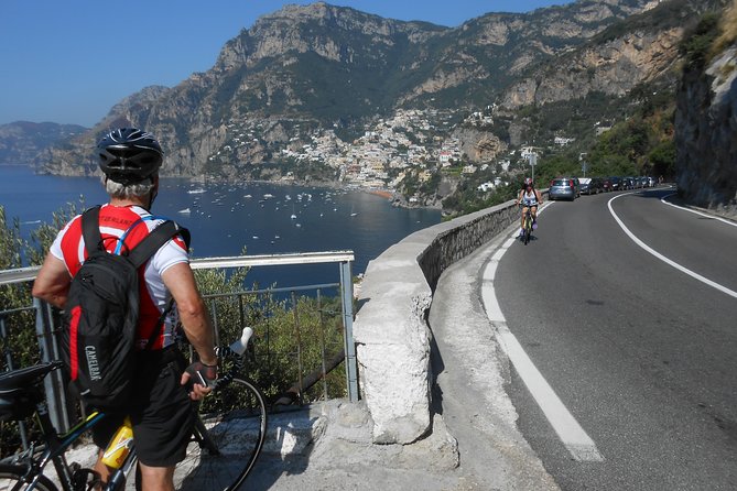 Amalfi Drive cycling tour - Free time in Positano