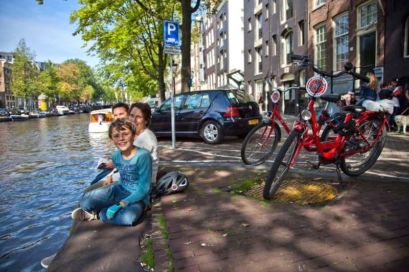 Amsterdam: 1/3-Hour or Full-Day Bike Rental with Lock - Choosing the right length: three hours or a full day