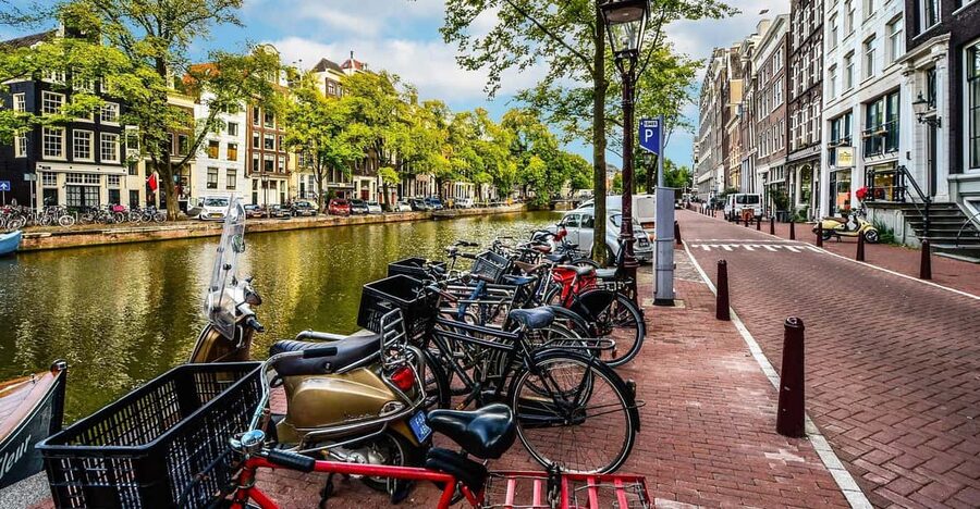 Amsterdam: 3-Hour Private Bike Tour of the City Center - Key points to know before you book