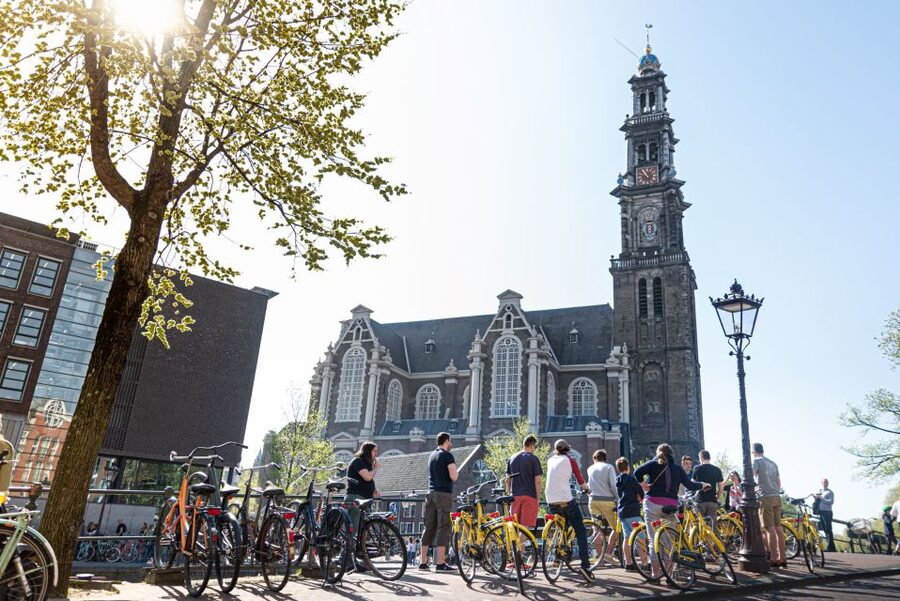 Amsterdam: 3h E-Bike Tour with break - The guide can make or break the experience