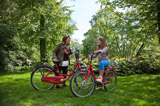 Amsterdam: Bike Rental - A Full Day Toward Flowers, Farms, and Windmills