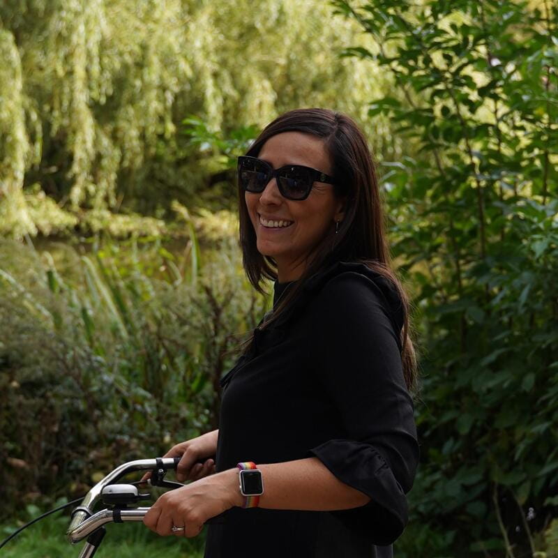 Amsterdam Bike Tour in Small Group + Optional Canal Cruise - Key points at a glance