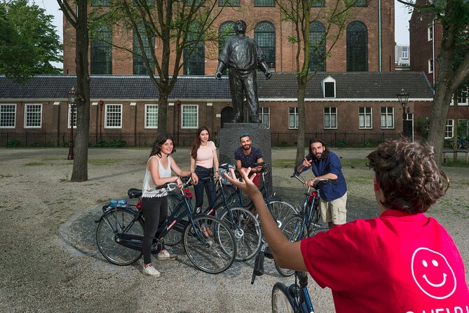 Amsterdam: E-Bike Sightseeing Tour - Starting near Central Station and getting comfortable