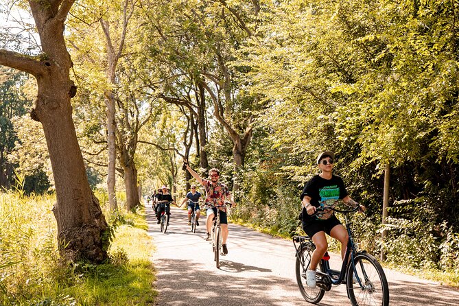 Amsterdam E Bike Tour to the Windmills of Zaanse Schans - What the $107.41 price really covers