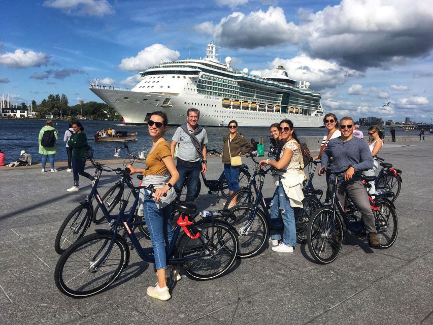Amsterdam: Explore the City Highlights by Bike - The guides are a major part of the value