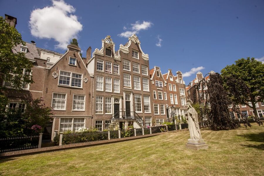 Amsterdam: Hidden Gems & Highlights Guided Bike Tour - The café break gives the ride a human rhythm