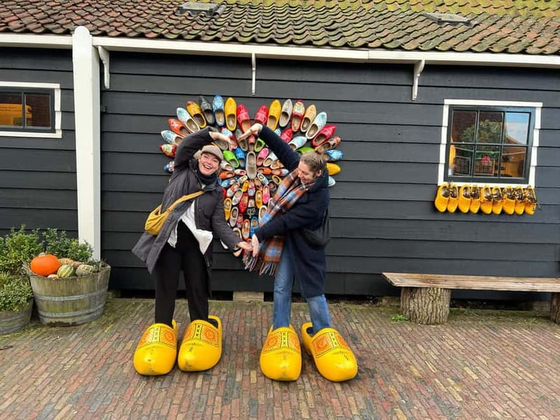 Amsterdam: Leisurely Windmill & Countryside Bike Ride - Ransdorp, apple pie, and a well-timed pause