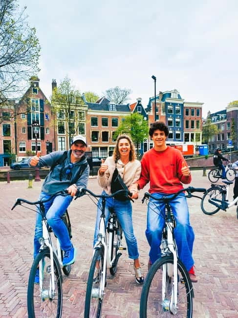 Amsterdam: Off the Beaten Path Bike Tour in French - Magere Brug and the Amstel