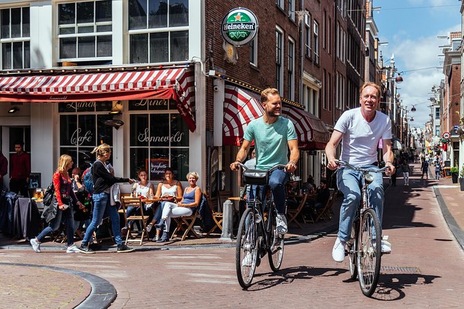 Amsterdam PRIVATE Bike Tour With Locals: Bike & Local Snack Included - Why a private bike tour works well in Amsterdam