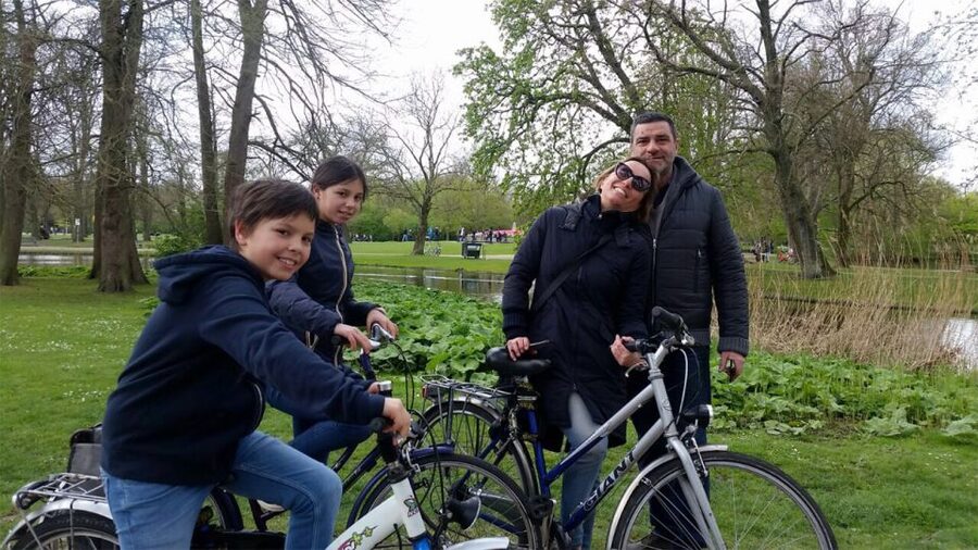 Amsterdam: Private City Bike Tour in italian - Key points at a glance