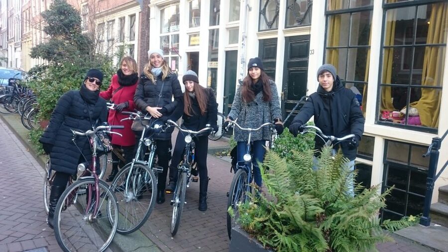 Amsterdam: Private City Bike Tour in italian - Why a private Italian bike tour works well in Amsterdam