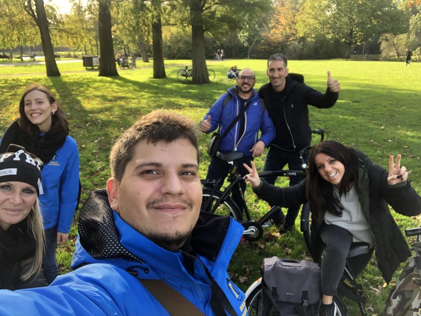 Amsterdam: Private City Bike Tour in italian - Museumplein, Concertgebouw, and the major museums