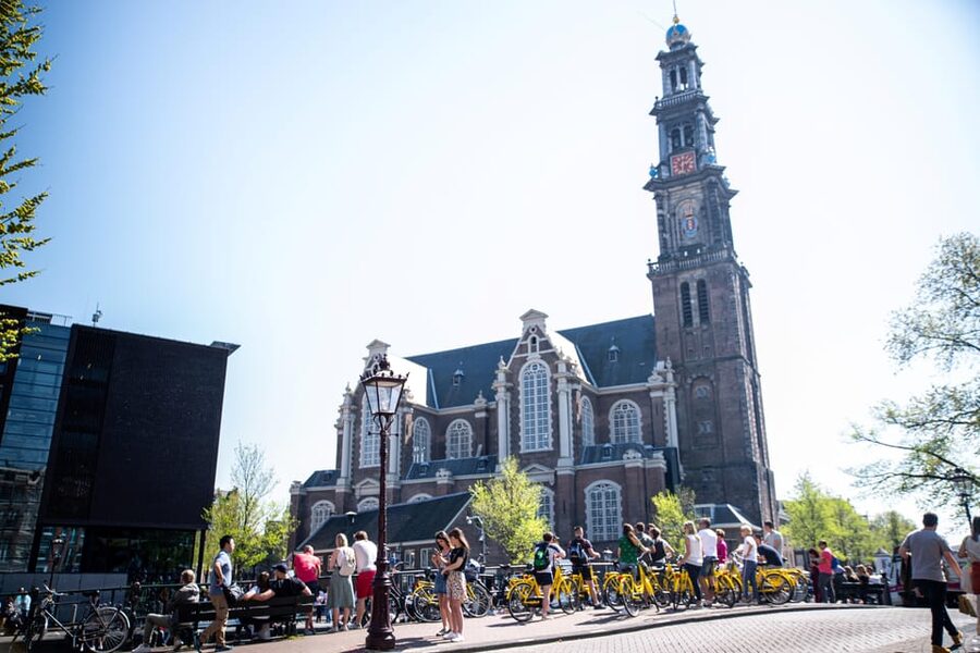 Amsterdam: Relaxed City Highlights Guided Bike Tour - Vondelpark gives the tour room to breathe