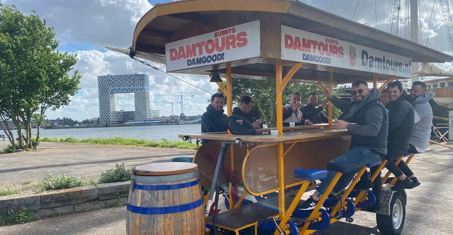Amsterdam: The Original BUBBLES & BIKE Private Prosecco Tour - Setting off from Sloterdijk