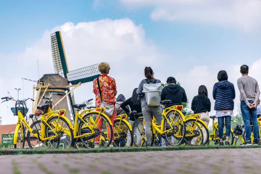 Amsterdam: Waterland District Countryside Villages Bike Tour - Starting near Central Station and crossing the water
