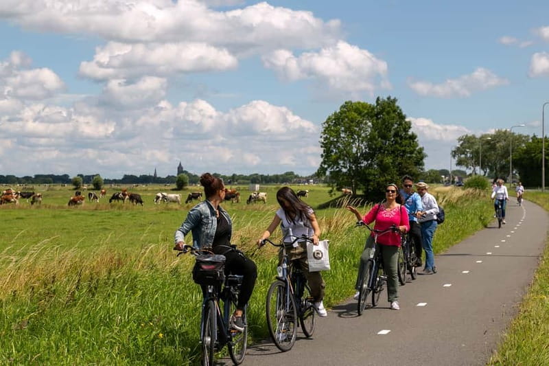 Amsterdam: Windmill, Cheese, and Countryside E-Bike Tour - Broek in Waterland, a village with a slower rhythm