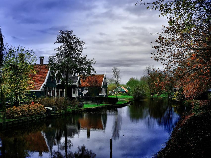 Amsterdam: Windmills E-Bike Tour to Zaanse Schans - The working mill visit and lunch break