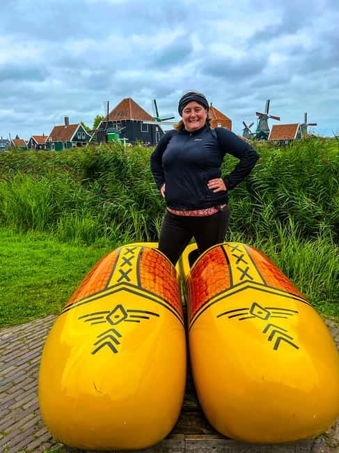 Amsterdam: Zaanse Schans Windmills & Zaandam E-Bike Tour - Meeting the millers and seeing windmills at work