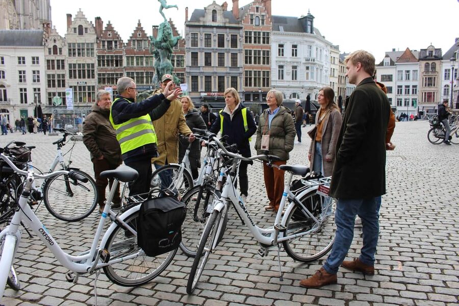 Antwerp: City Highlights Guided Bike Tour - Steen Castle and the riverfront
