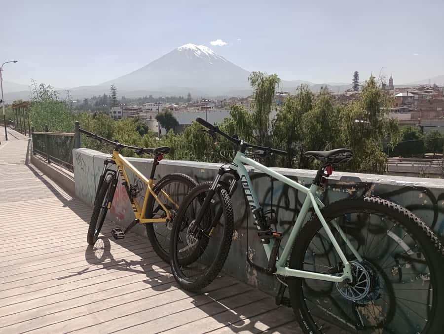 AREQUIPA BIKING CITY TOUR - Plaza de Armas: a short orientation to Arequipa