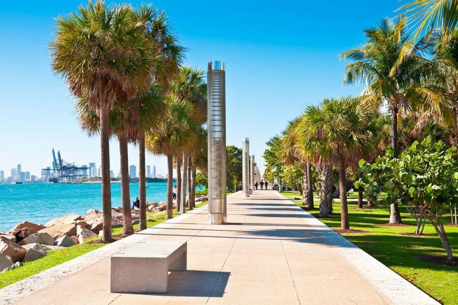 Art Deco, History and Crime Bike Tour with Design Enthusiast - Continuing north to Surfside and Bal Harbour