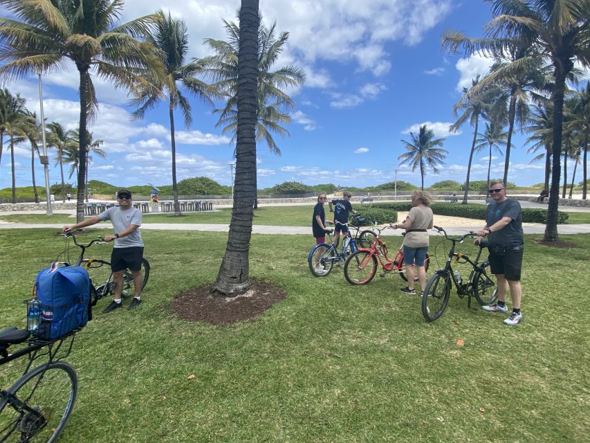 Art Deco, History and Crime Bike Tour with Design Enthusiast - Who will enjoy this three-hour ride most