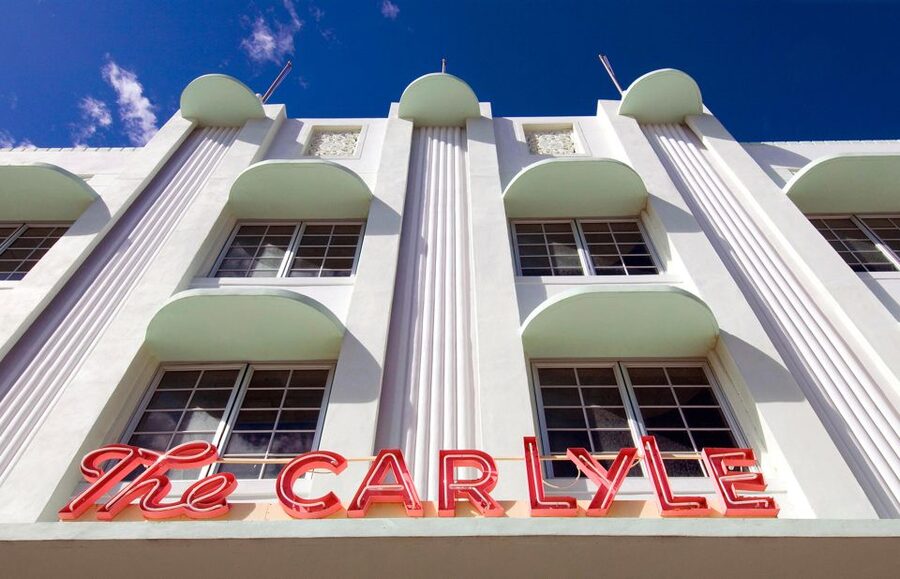 Art Deco, History and Crime Bike Tour with Design Enthusiast - Starting among South Beach’s Art Deco hotels